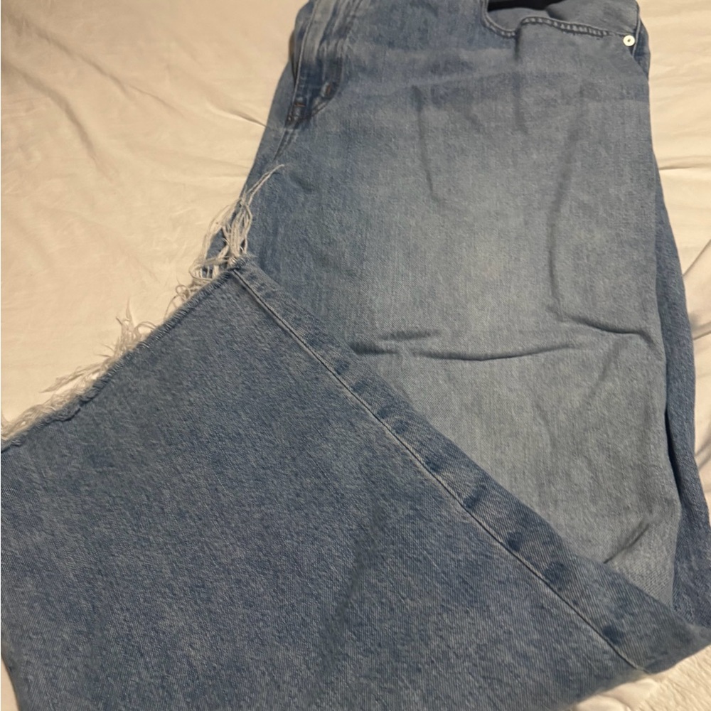 Madewell Light Blue Distressed Boyfriend Jeans - Picture 2 of 4